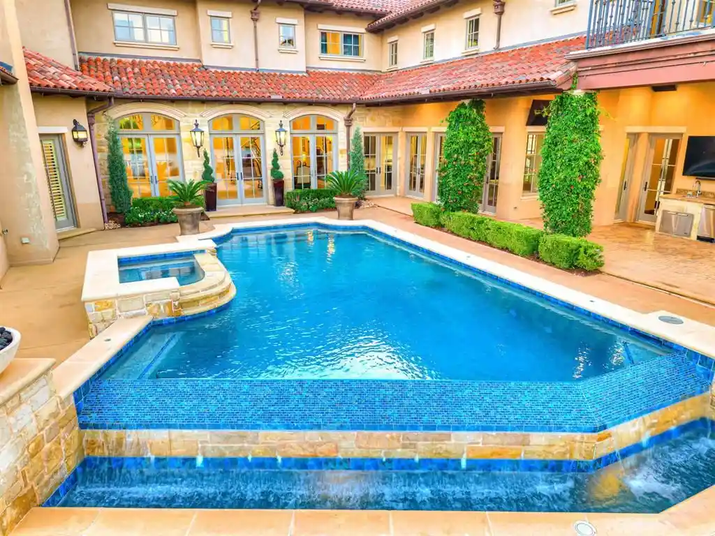 14804 Gaillardia Ln Stunning Oklahoma Estate with Panoramic Lake and Golf Course Views Listed at 2495000 3