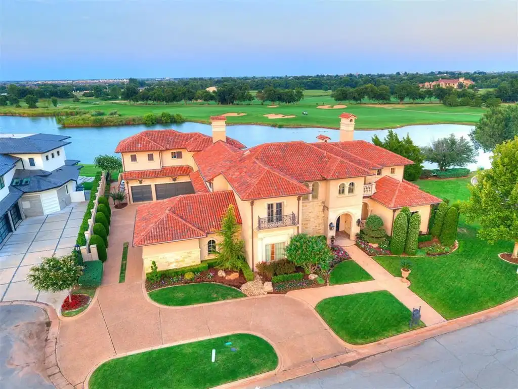 14804 Gaillardia Ln Stunning Oklahoma Estate with Panoramic Lake and Golf Course Views Listed at 2495000 7