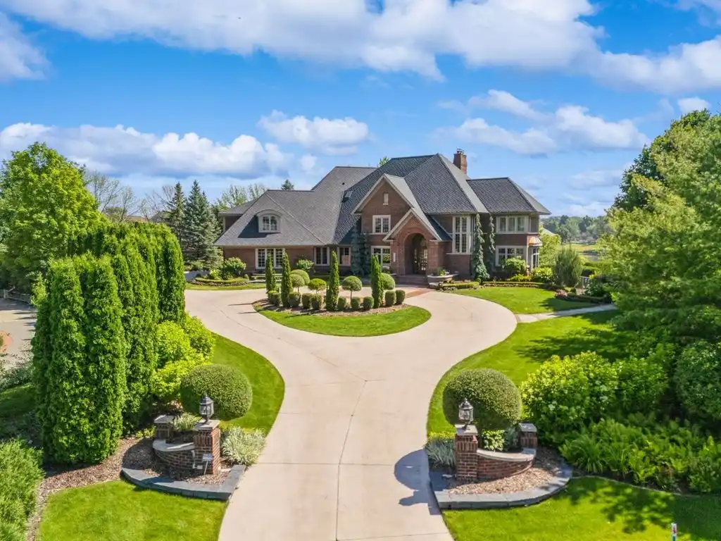 18313 Nicklaus Way Unveils a Stunning 3.2M Two Story Estate by Charles Cudd with Sweeping Vistas 2