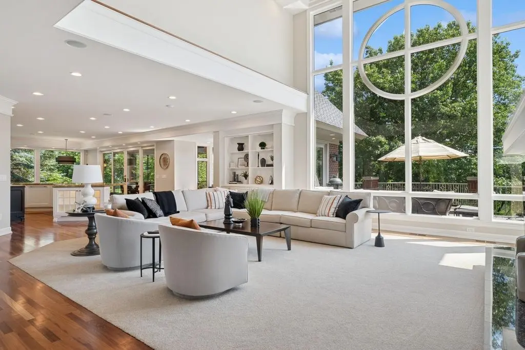 18313 Nicklaus Way Unveils a Stunning 3.2M Two Story Estate by Charles Cudd with Sweeping Vistas 5