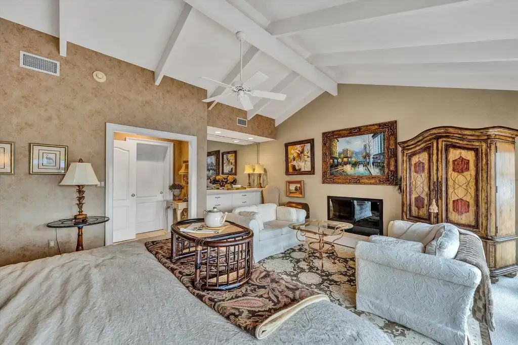 1994 Merriman Way Rd Exquisite Gated Mediterranean Estate with 3080 Feet of Shoreline in Virginia Listed for 6.25 Million 22