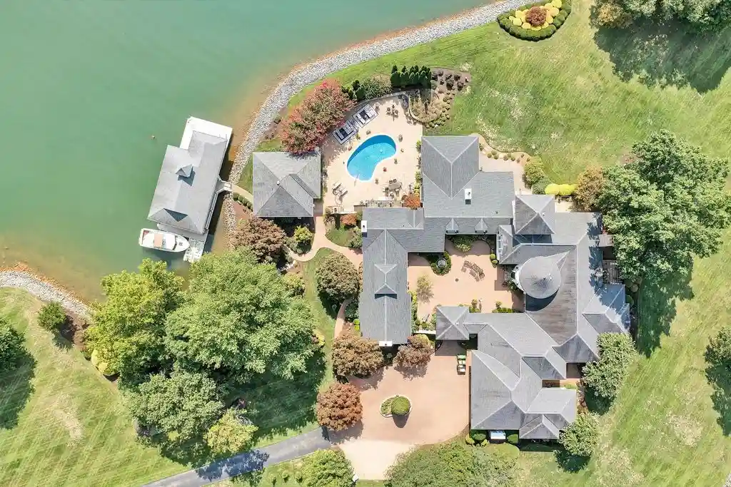 1994 Merriman Way Rd Exquisite Gated Mediterranean Estate with 3080 Feet of Shoreline in Virginia Listed for 6.25 Million 27