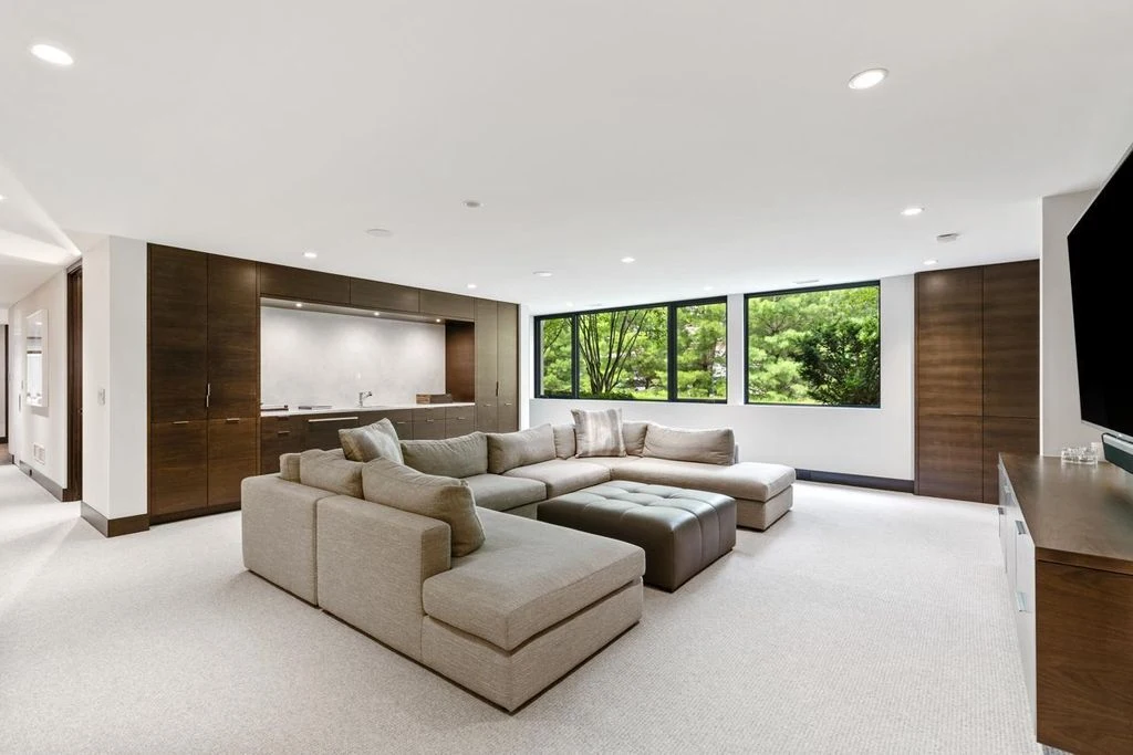 20670 Linwood Rd Breathtaking Lake Minnetonka Luxury Estate by Charles Stinson and Streeter 17