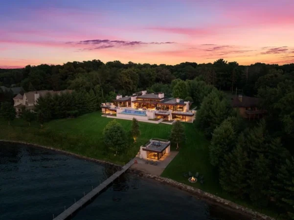 Modern Lake Minnetonka Estate by Charles Stinson and Streeter Hits the Market for $22 Million
