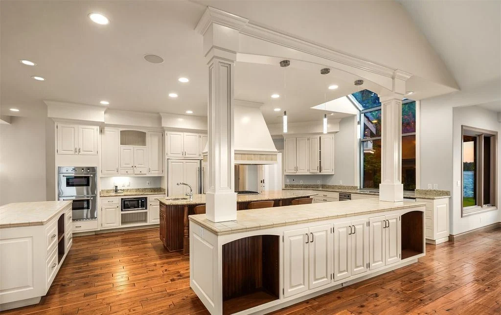 21028 Snag Island Drive E Unveils a 9.5M Masterpiece of Tranquility Luxury and Lakeside Living 10