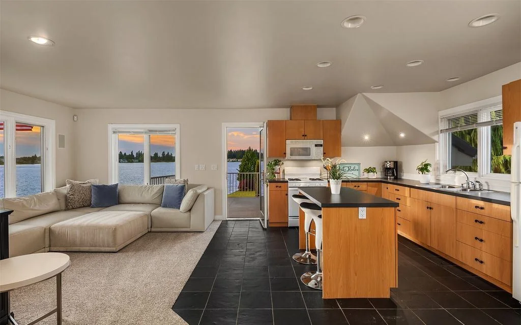 21028 Snag Island Drive E Unveils a 9.5M Masterpiece of Tranquility Luxury and Lakeside Living 17