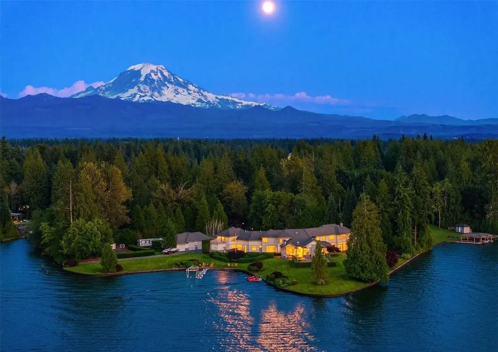21028 Snag Island Drive E Unveils a 9.5M Masterpiece of Tranquility Luxury and Lakeside Living 22