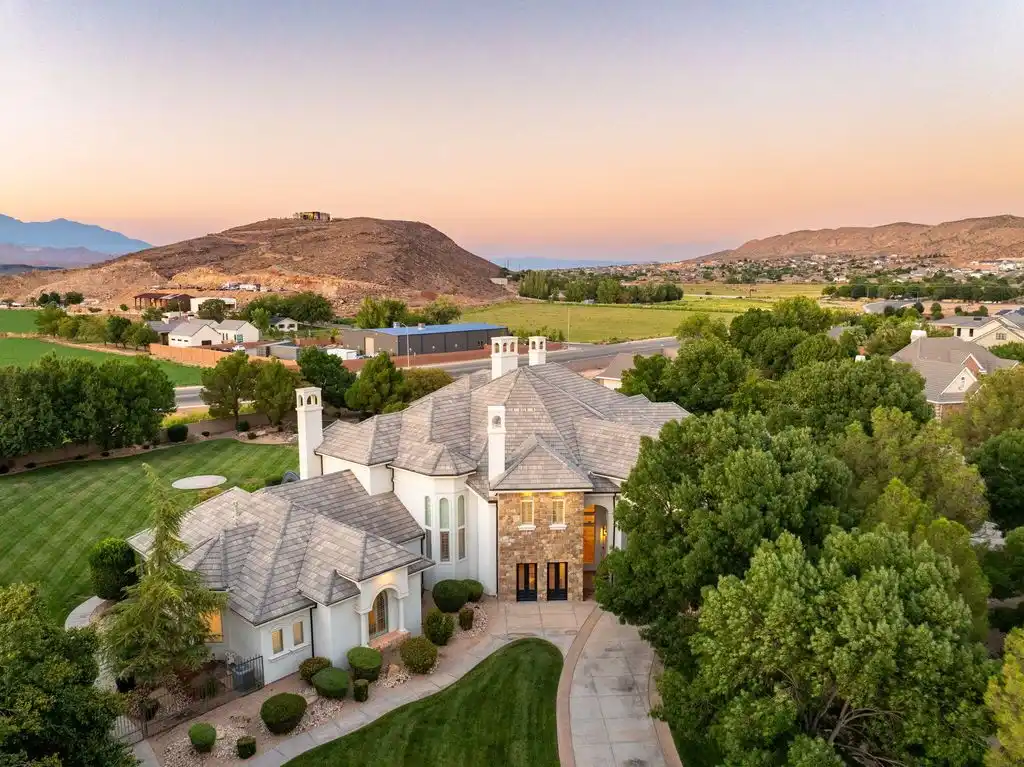 213 E Adam Ln An Exclusive 1.82 Acre Lot in Washington Fields With Panoramic Views Listed at 3.35 Million 2