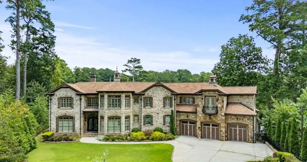 2267 Echo Trl NE Stunning Echo Lake Waterfront Estate on One Acre Listed for 4.5 Million 20