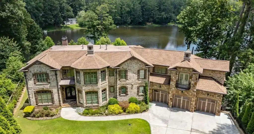2267 Echo Trl NE Stunning Echo Lake Waterfront Estate on One Acre Listed for 4.5 Million 21