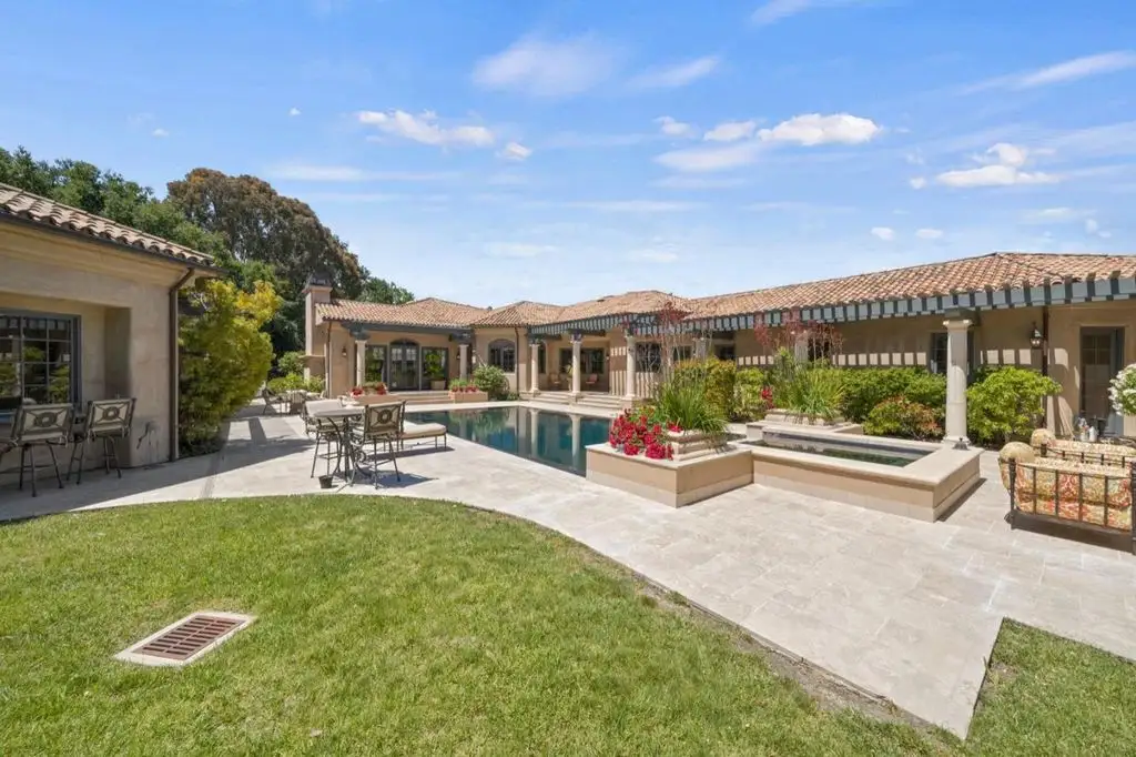 25751 Elena Rd Exquisite European Grand Estate in California Listed for 15.9 Million 18