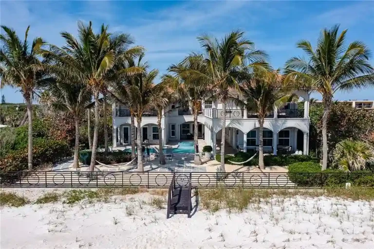 Refined Oceanfront Luxury in Vero Beach: A $16 Million Masterpiece of Design and Tranquility