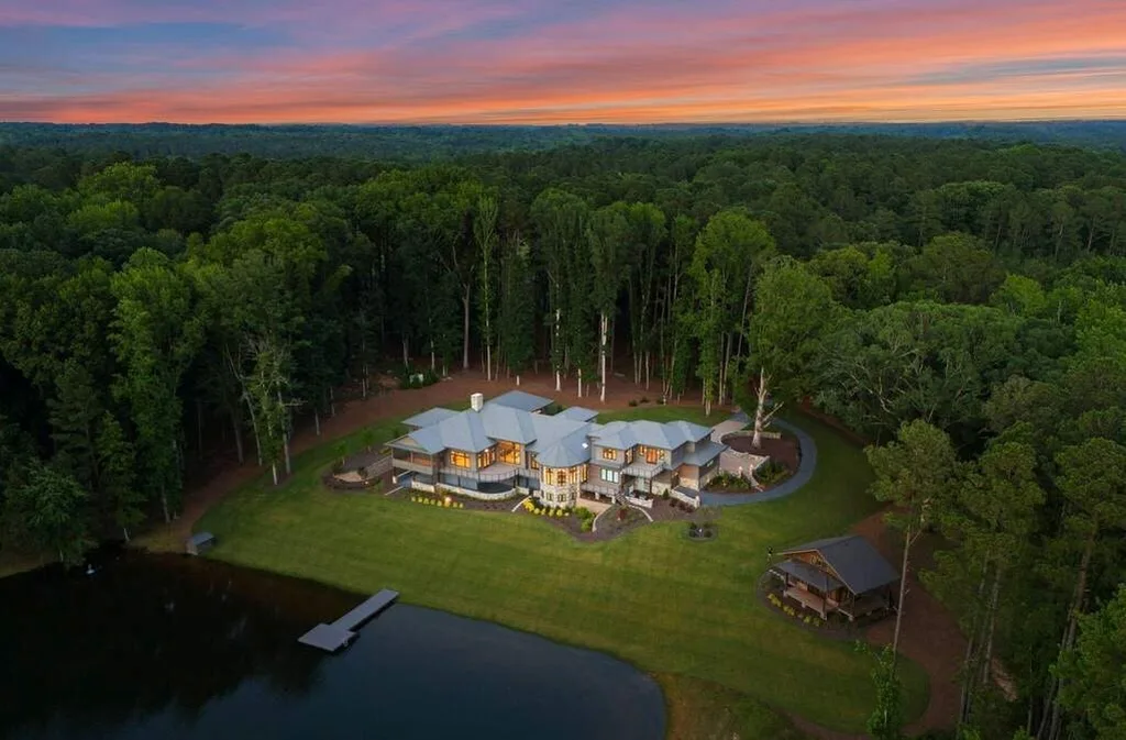 3759 Highway 2427 C Bar 3 Farm an Extraordinary 23.9M Estate Spanning 530 Acres in North Carolina 1