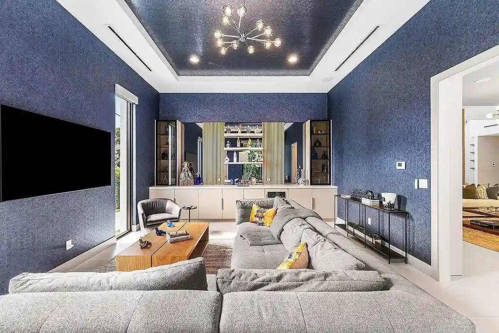 499 NE 4th Street – A Boca Raton Home for Sale Offering Unparalleled Coastal Luxury at 7 10
