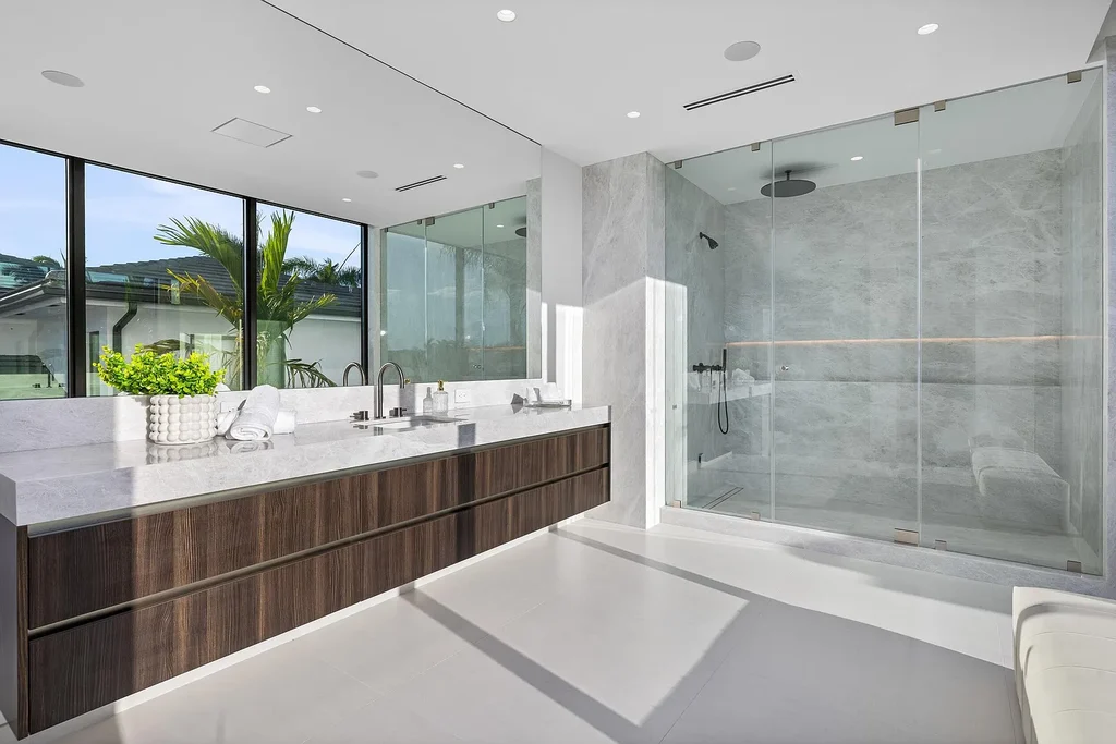 541 Golden Harbour Drive Unveils 12M Coastal Luxury in Boca Raton 5
