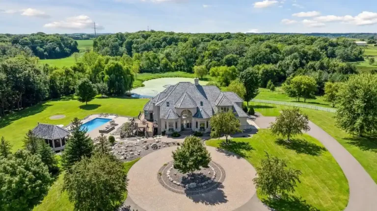 Spectacular Minnesota Home Offering Breathtaking Views and Ultimate Entertaining, Asking $2.4M