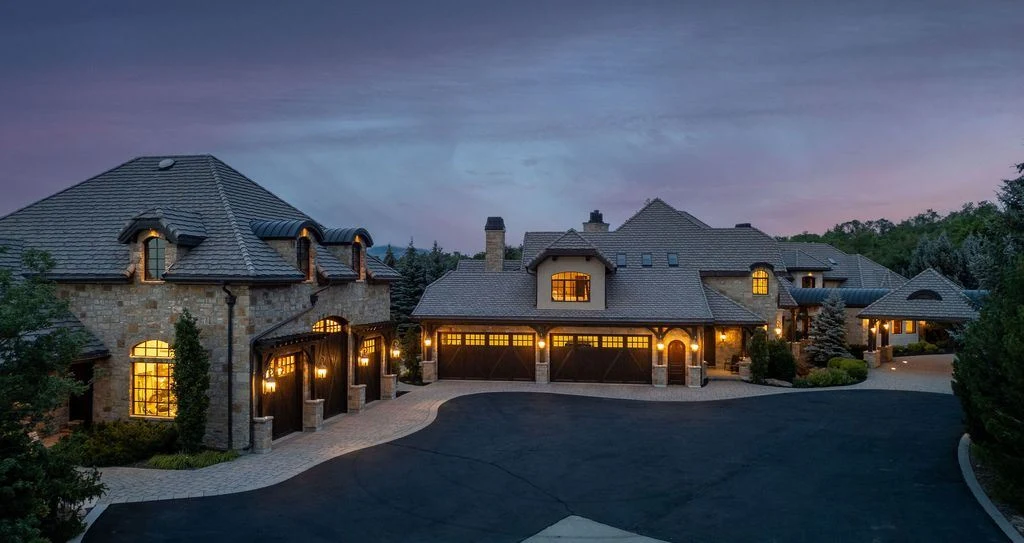 5624 W 3400 S Unveils a Spectacular 11.6M Utah Mountain Estate with Unmatched Privacy 21