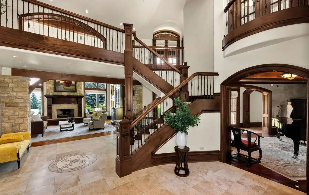 5624 W 3400 S Unveils a Spectacular 11.6M Utah Mountain Estate with Unmatched Privacy 3
