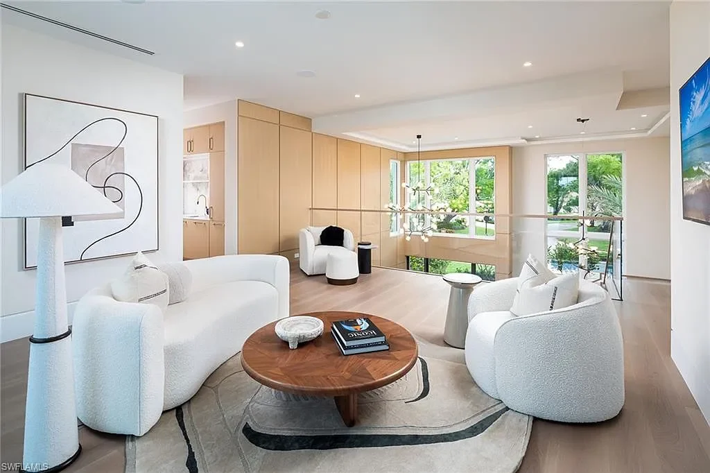 584 Banyan BLVD – 18.5M Stunning Waterfront Estate Redefining Luxury in Naples Real Estate 4