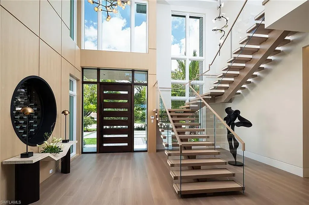 584 Banyan BLVD – 18.5M Stunning Waterfront Estate Redefining Luxury in Naples Real Estate 6