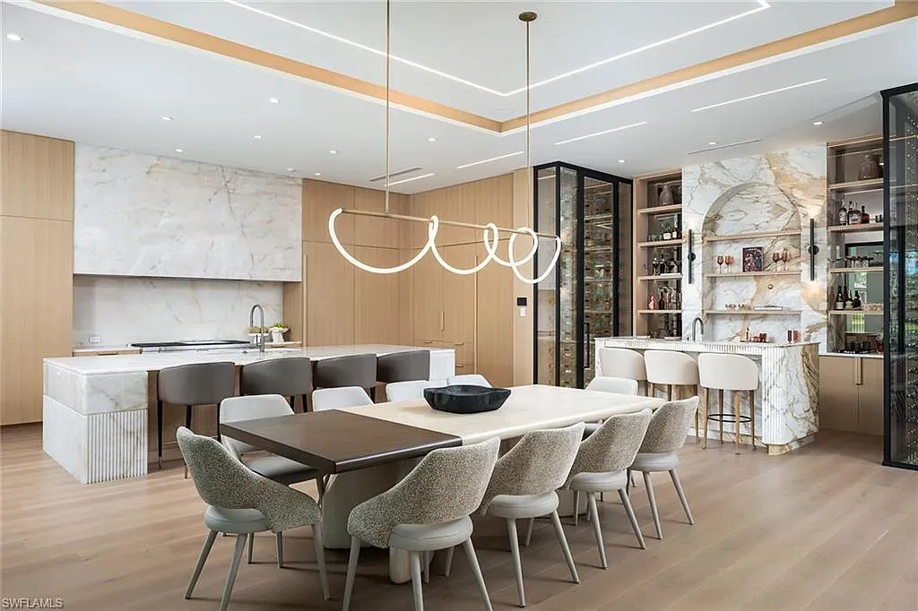 584 Banyan BLVD – 18.5M Stunning Waterfront Estate Redefining Luxury in Naples Real Estate 7