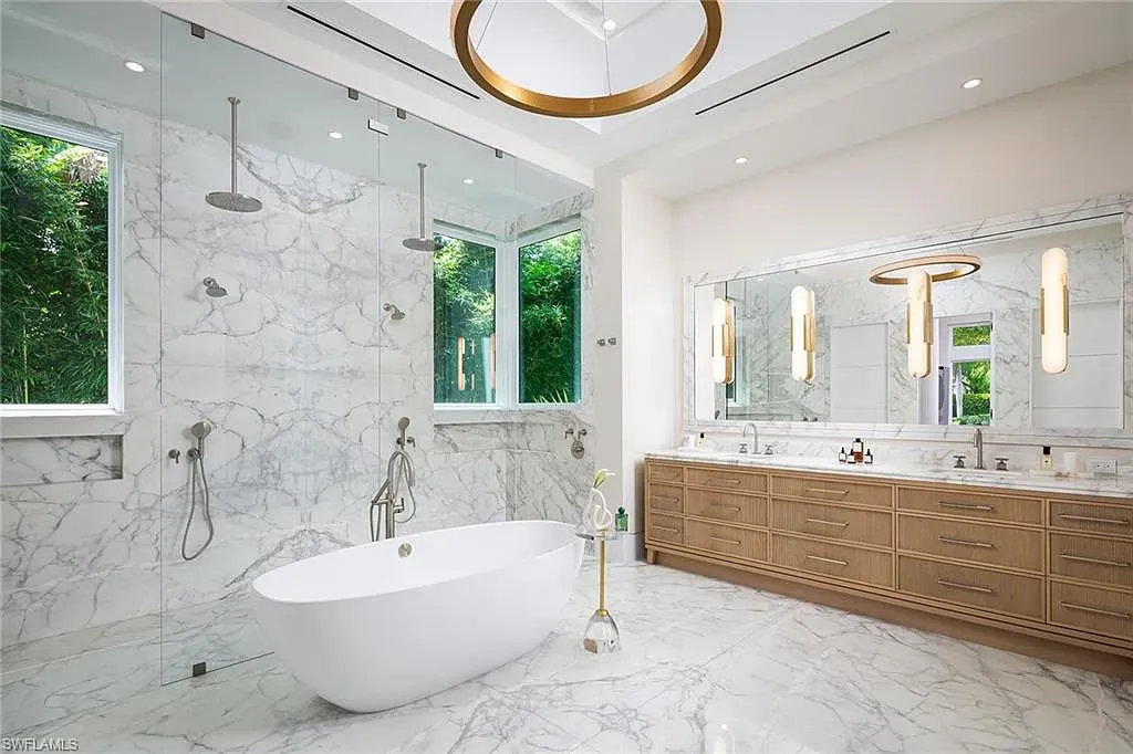 584 Banyan BLVD – 18.5M Stunning Waterfront Estate Redefining Luxury in Naples Real Estate 8