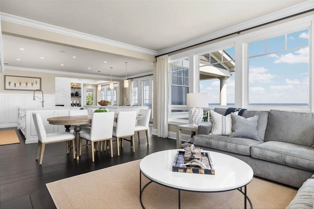 6194 Bay Ridge Dr Unveils Greywalls a Spectacular 13.495M Lake Michigan Masterpiece 10