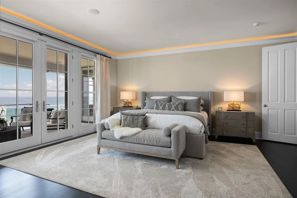 6194 Bay Ridge Dr Unveils Greywalls a Spectacular 13.495M Lake Michigan Masterpiece 11