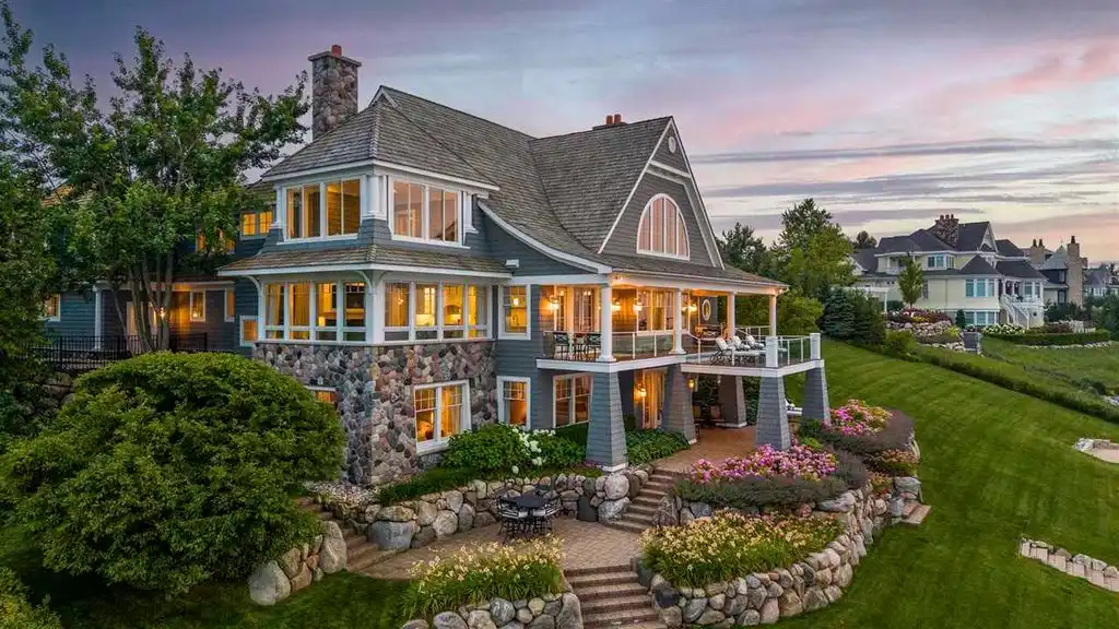 6194 Bay Ridge Dr Unveils Greywalls a Spectacular 13.495M Lake Michigan Masterpiece 21