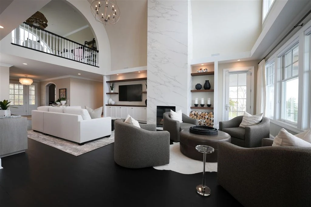 6194 Bay Ridge Dr Unveils Greywalls a Spectacular 13.495M Lake Michigan Masterpiece 4