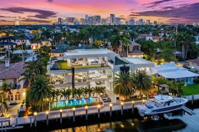 Exceptional $19.8 Million Modern Waterfront Retreat in Fort Lauderdale with Iconic Design and Smart Features