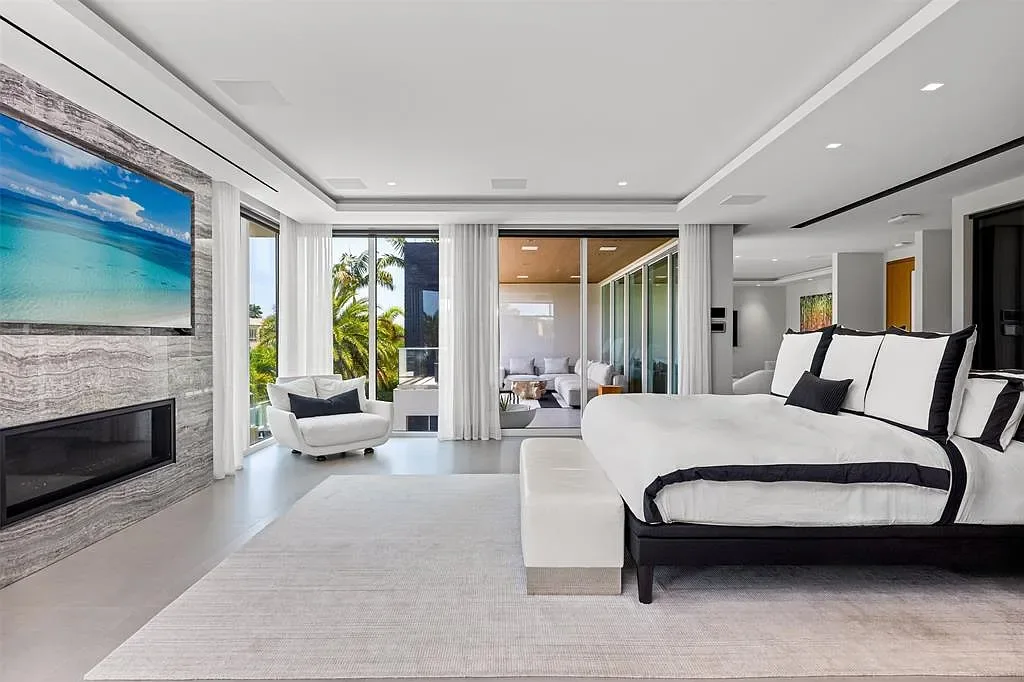 Exterior view of 650 Royal Plaza Dr, a $19.75M modern smart-home waterfront estate in Fort Lauderdale featuring 131 feet of canal frontage and luxury amenities.