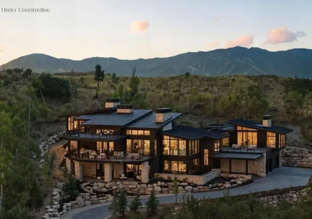 Exquisite Utah Estate by Summit Contractors Offered Turnkey for $10.95 Million