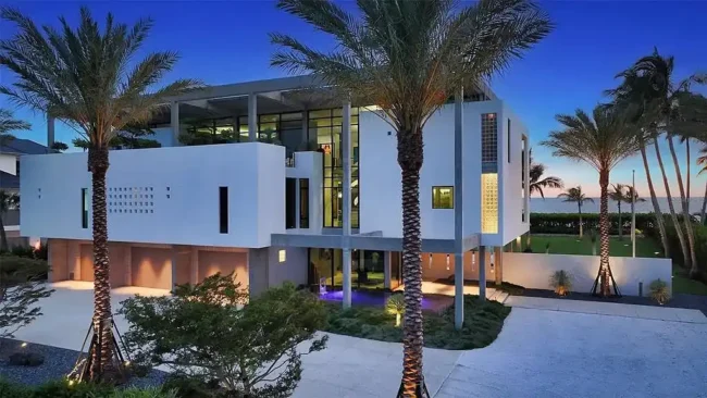 Award-Winning $18.9 Million Gulf-Front Architectural Masterpiece in Sarasota’s Exclusive Sanderling Club