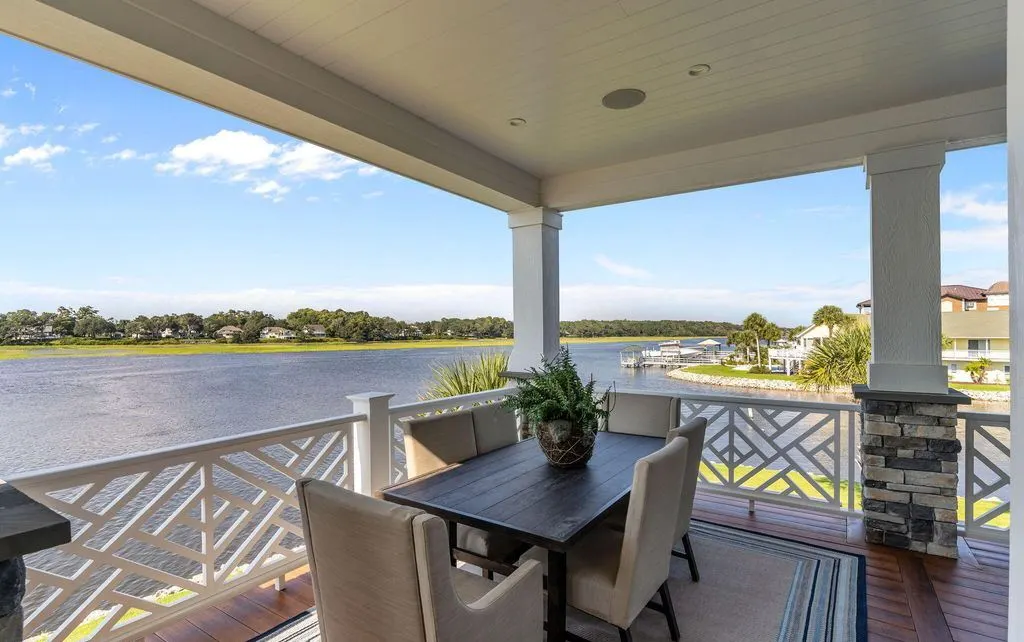 98 Laurinburg Street Captivating North Carolina Waterfront Estate Designed for Refined Coastal Living 12