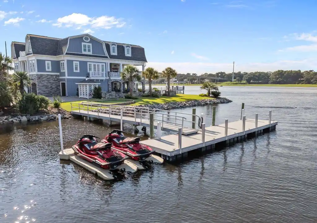 98 Laurinburg Street Captivating North Carolina Waterfront Estate Designed for Refined Coastal Living 22