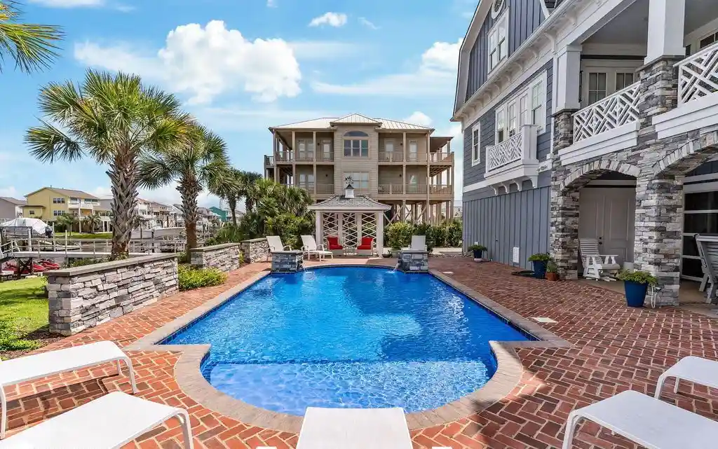 98 Laurinburg Street Captivating North Carolina Waterfront Estate Designed for Refined Coastal Living 27