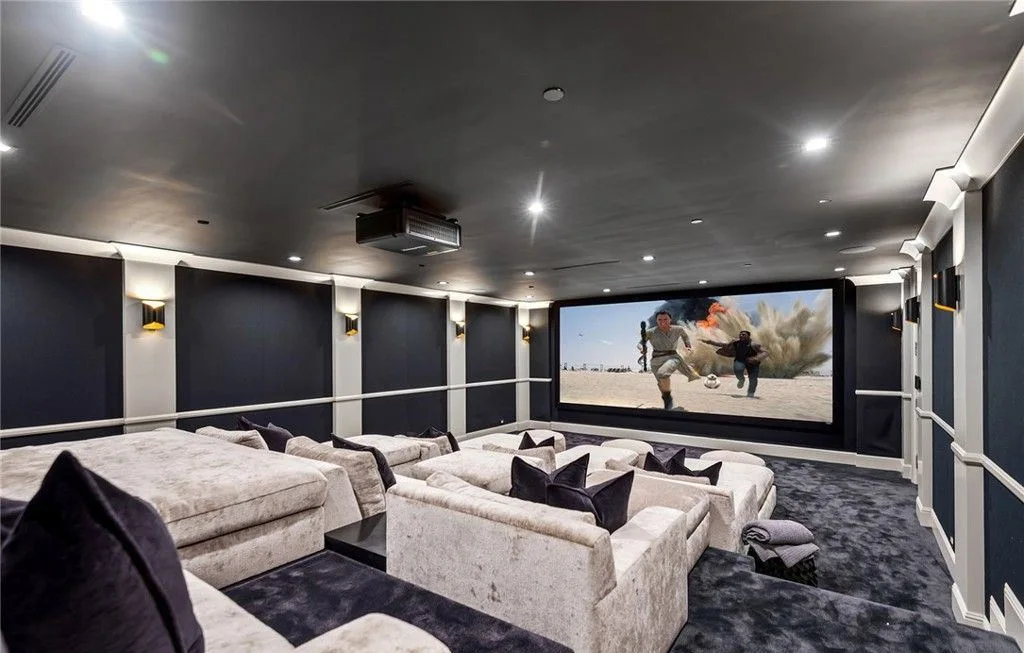 A Lavish Statement of Design Excellence 2100 Stratford Cir Is Californias Most Extraordinary 39.9M Trophy Estate 16