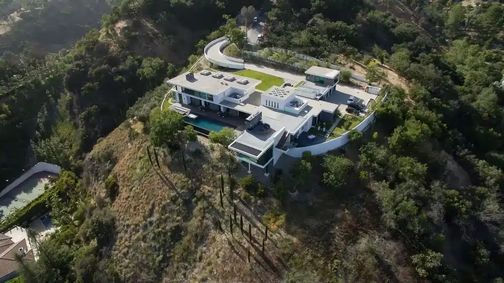 Benedict Canyon 2016 by Whipple Russell Architects, a Beverly Hills Home Designed for Outdoor Living and Artful Entertaining