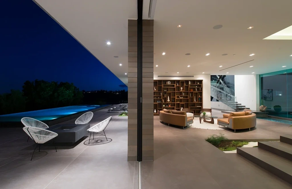 Benedict Canyon 2016 by Whipple Russell Architects a Beverly Hills Home Designed for Outdoor Living and Artful Entertaining 7