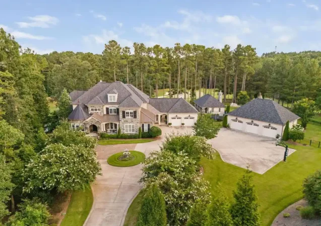 Architectural Masterpiece by Rodger L. Caldwell Offers Timeless Elegance in North Carolina for $6.777M