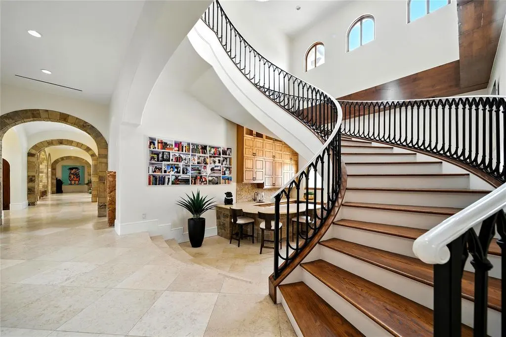Breathtaking Estate at 701 W Friar Tuck Ln Showcases Premier Outdoor Entertaining in Texas 12