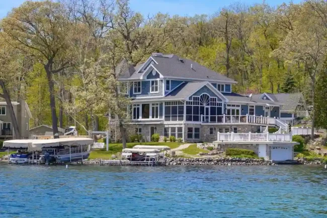 Thelen-Built Luxury Lakefront Estate on Middle Lake, Wisconsin, Seeks $4.95 Million