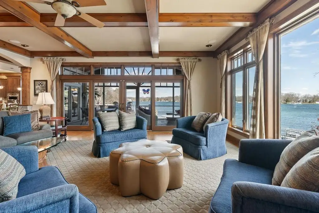 Breathtaking Lakefront Luxury W5539 Oak Park Road Estate on Middle Lake Listed at 4 13
