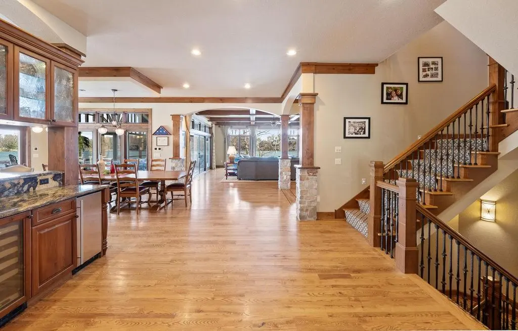 Breathtaking Lakefront Luxury W5539 Oak Park Road Estate on Middle Lake Listed at 4 6