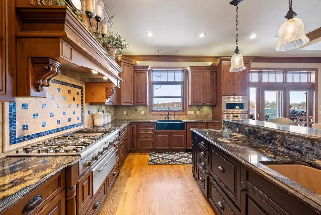 Breathtaking Lakefront Luxury W5539 Oak Park Road Estate on Middle Lake Listed at 4 7