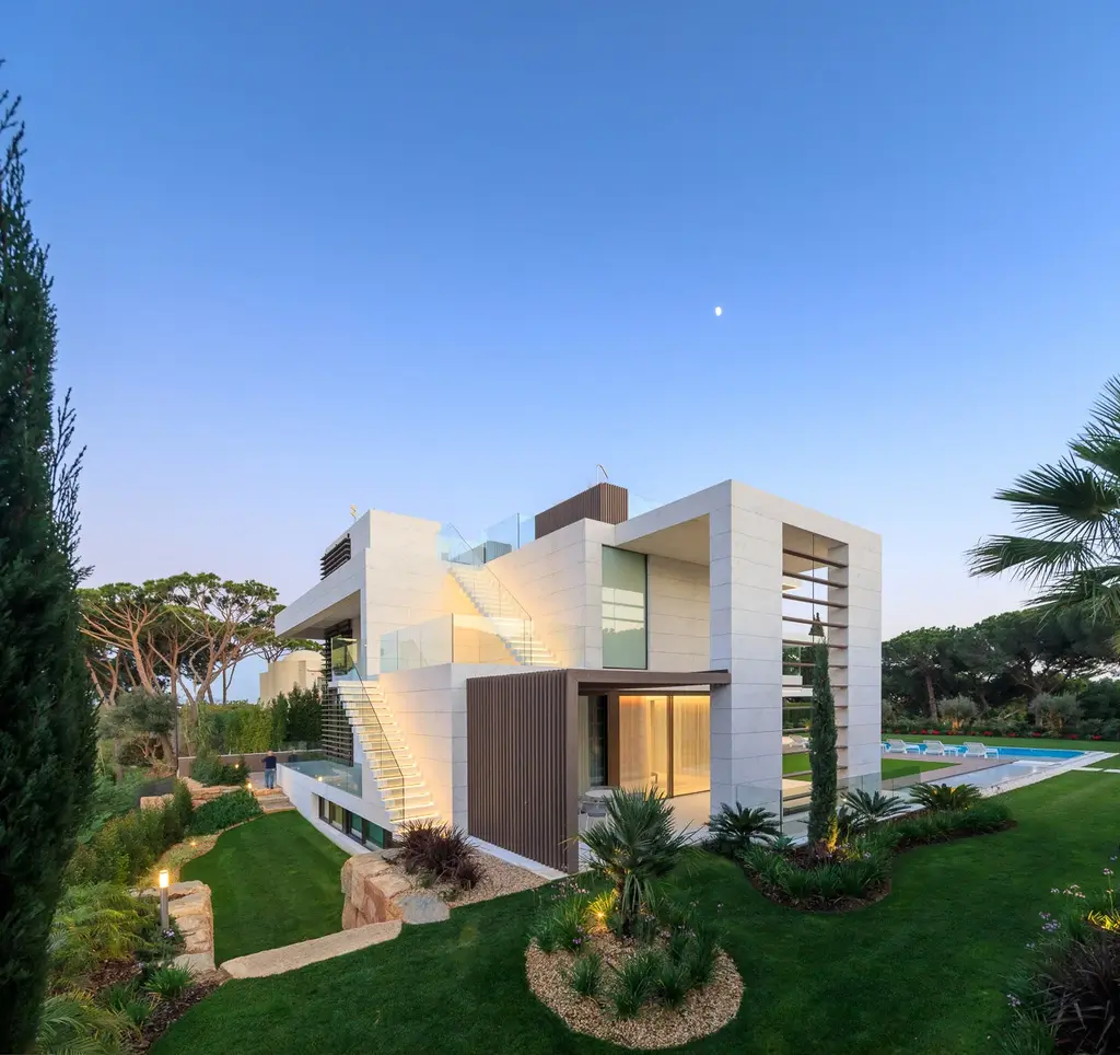 Casa MS by Vasco Vieira Arquitectos A Contemporary Oceanfront Haven in Algarve 3