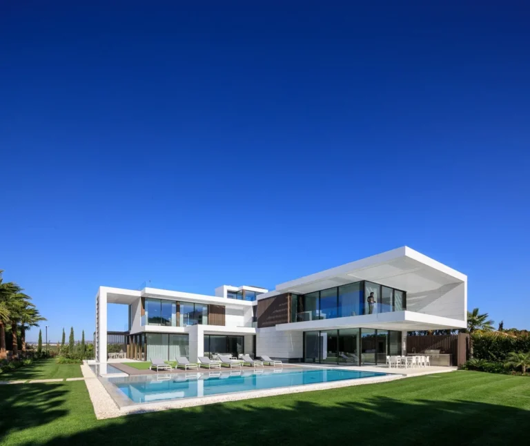 Casa MS by Vasco Vieira Arquitectos, A Contemporary Oceanfront Haven in Algarve