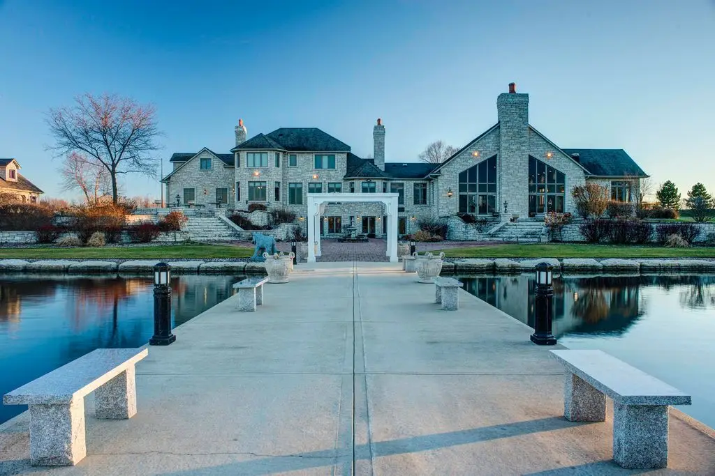 Exclusive 5696 School Dr Residence on 33 Acres in Wisconsin Listed for 4.5 Million 23