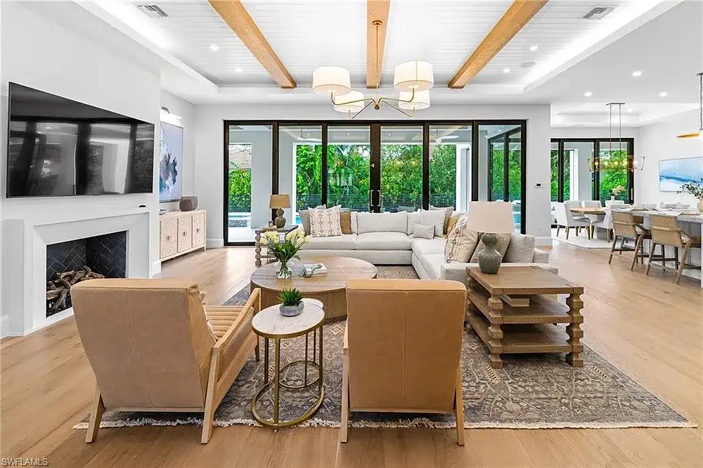 Exquisite 448 Devils LN A Modern Coastal Jewel in the Heart of Naples 4